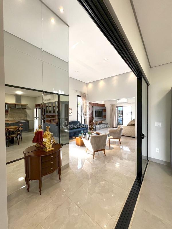 Casa de Condomínio com 3 quartos à venda, 224m² — foto 7 de 41