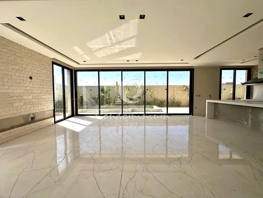 Casa de Condomínio com 4 quartos à venda, 440m² — foto 16 de 38