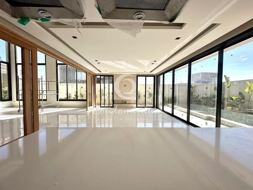 Casa de Condomínio com 4 quartos à venda, 440m² — foto 11 de 38