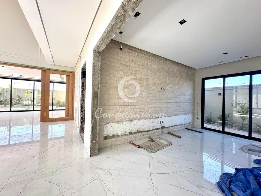 Casa de Condomínio com 4 quartos à venda, 440m² — foto 2 de 38