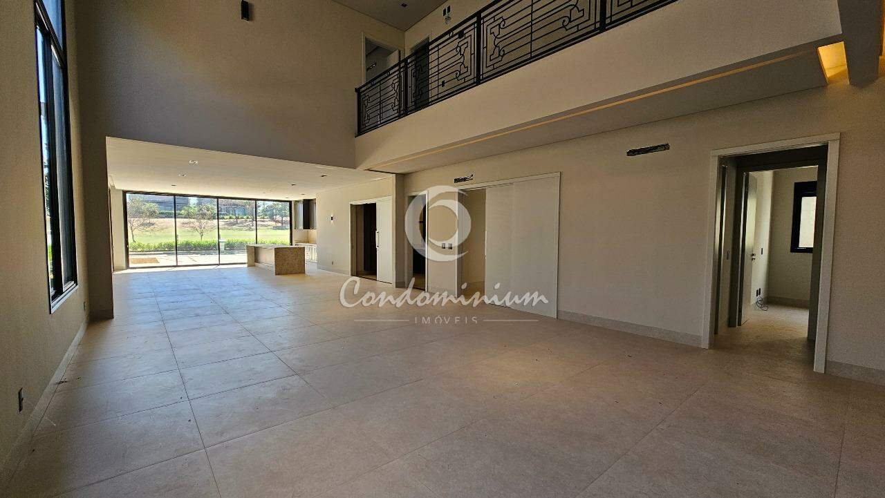 Casa de Condomínio com 4 quartos à venda, 604m² — foto 3 de 42