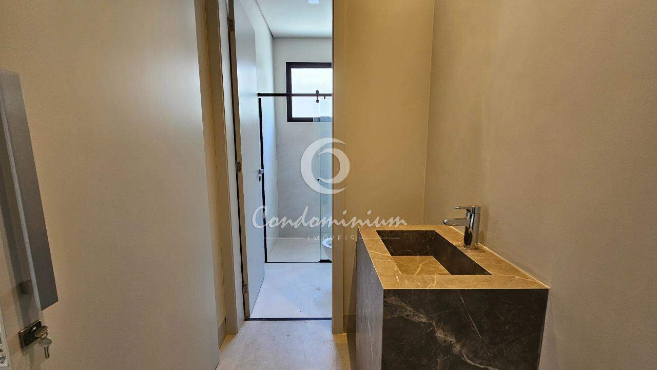 Casa de Condomínio com 4 quartos à venda, 604m² — foto 4 de 42
