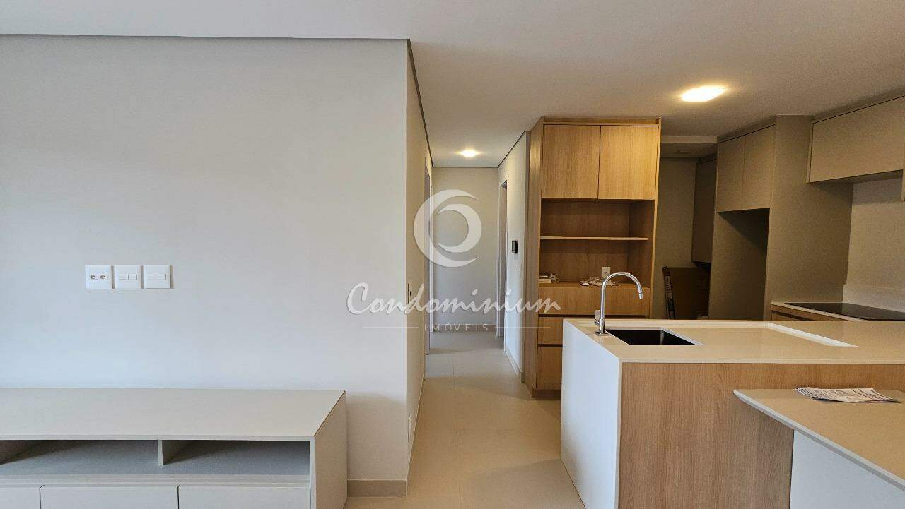 Apartamento com 2 quartos à venda, 63m² — foto 6 de 32