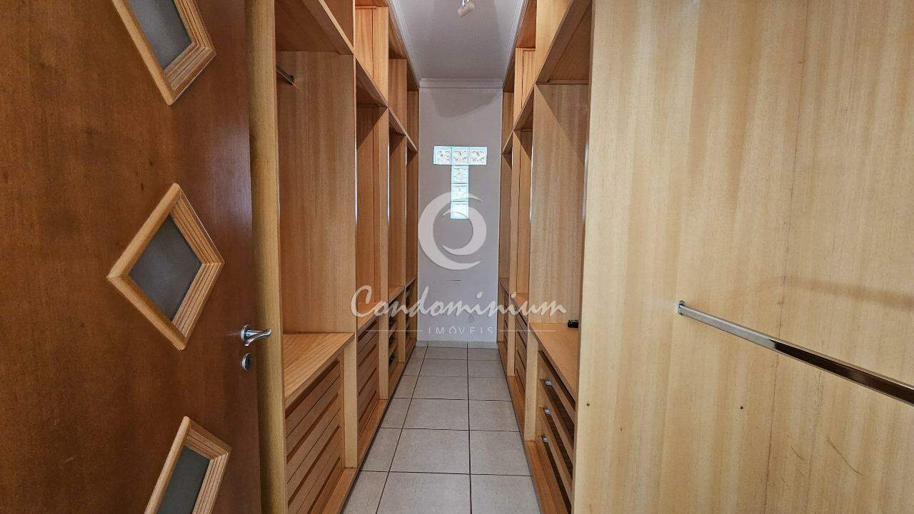 Casa de Condomínio com 3 quartos à venda, 556m² — foto 24 de 33