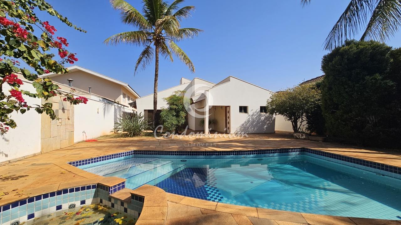 Casa de Condomínio com 3 quartos à venda, 556m² — foto 1 de 33