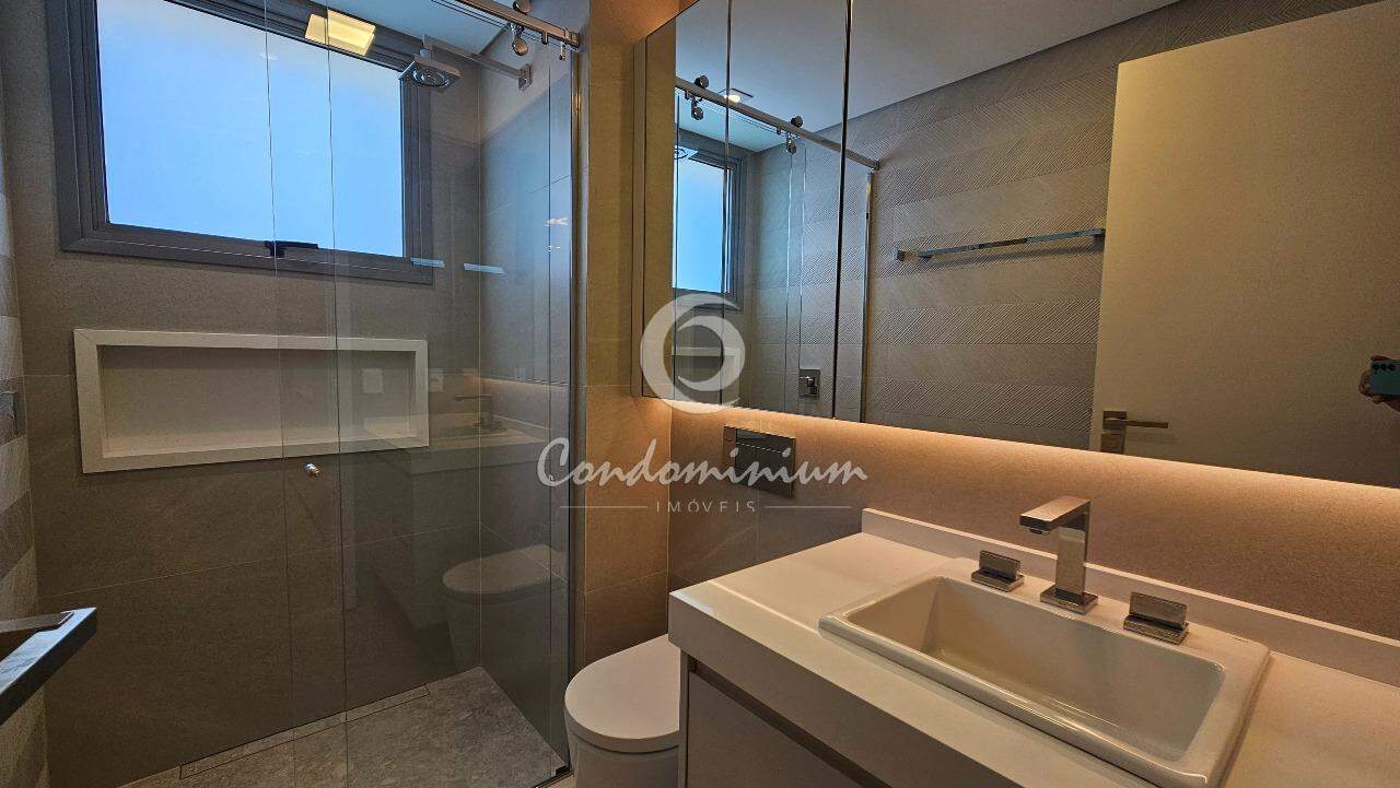Apartamento com 4 quartos à venda, 256m² — foto 16 de 23