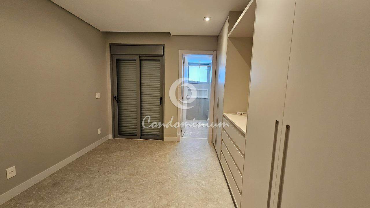 Apartamento com 4 quartos à venda, 256m² — foto 14 de 23