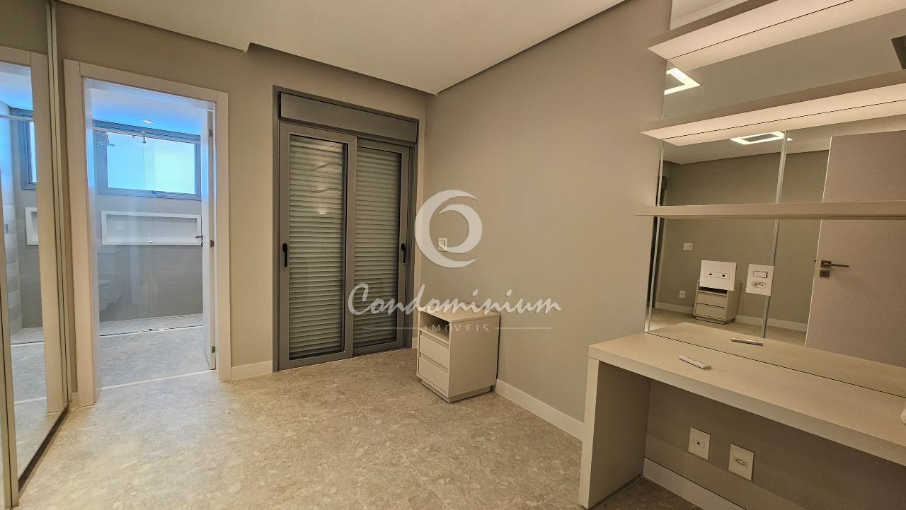 Apartamento com 4 quartos à venda, 256m² — foto 17 de 23