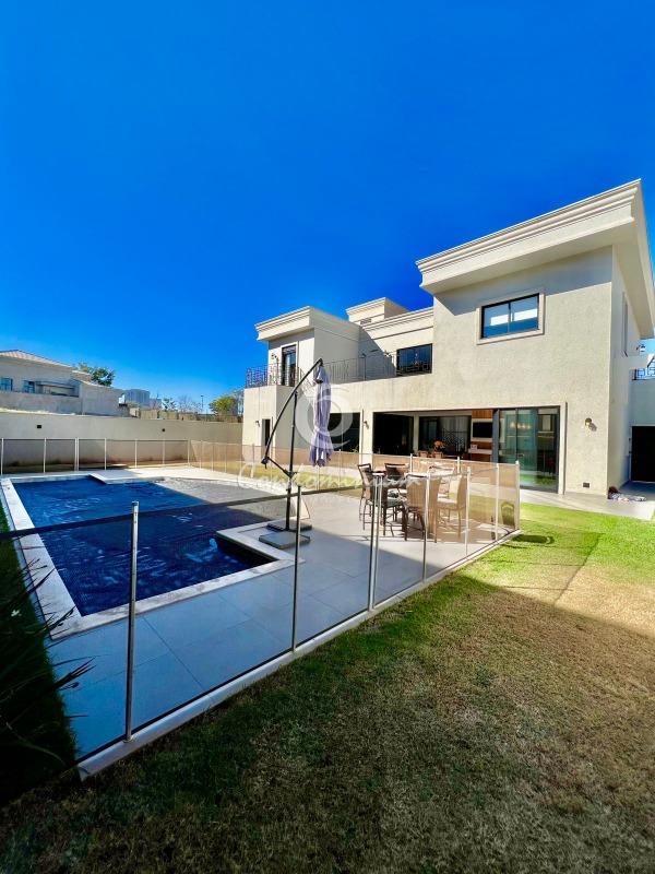 Casa de Condomínio com 4 quartos à venda, 400m² — foto 8 de 31