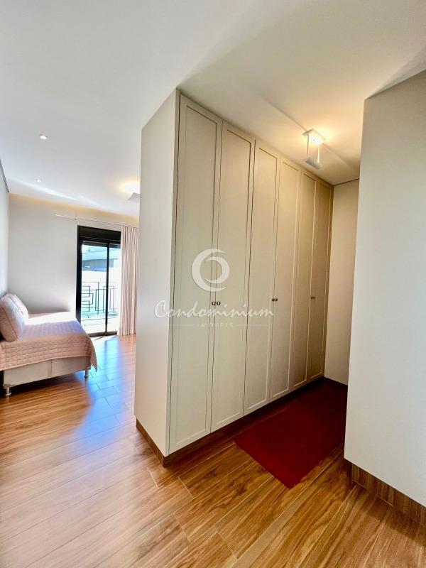 Casa de Condomínio com 4 quartos à venda, 400m² — foto 16 de 31