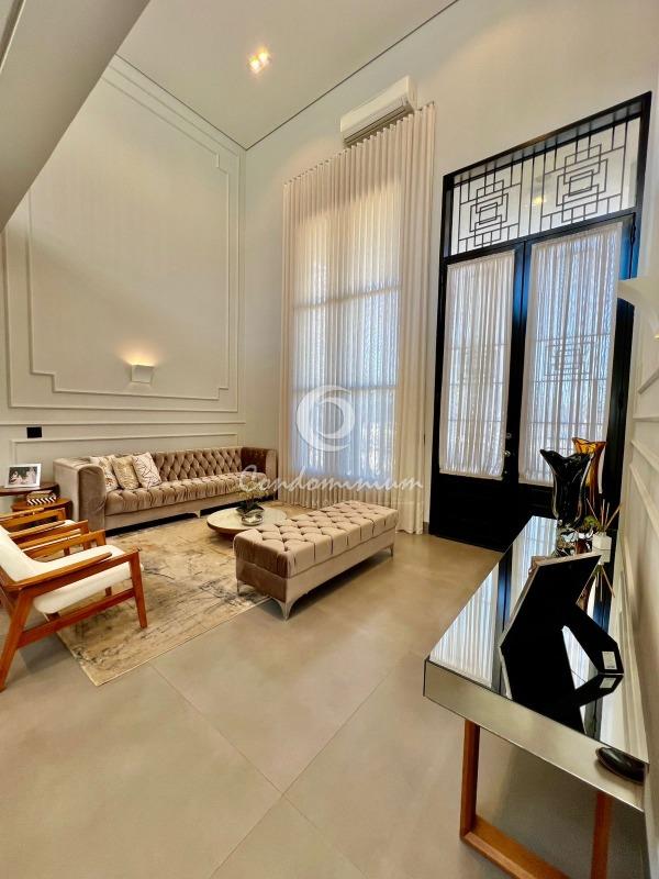 Casa de Condomínio com 4 quartos à venda, 400m² — foto 2 de 31