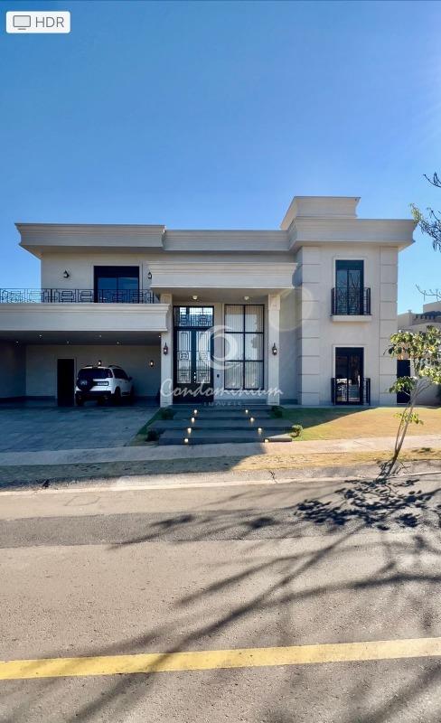 Casa de Condomínio com 4 quartos à venda, 400m² — foto 1 de 31