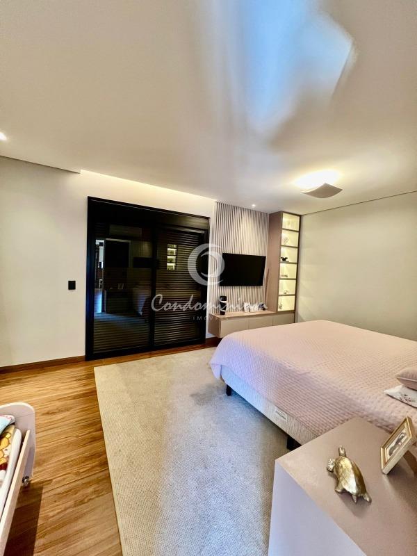 Casa de Condomínio com 4 quartos à venda, 400m² — foto 12 de 31