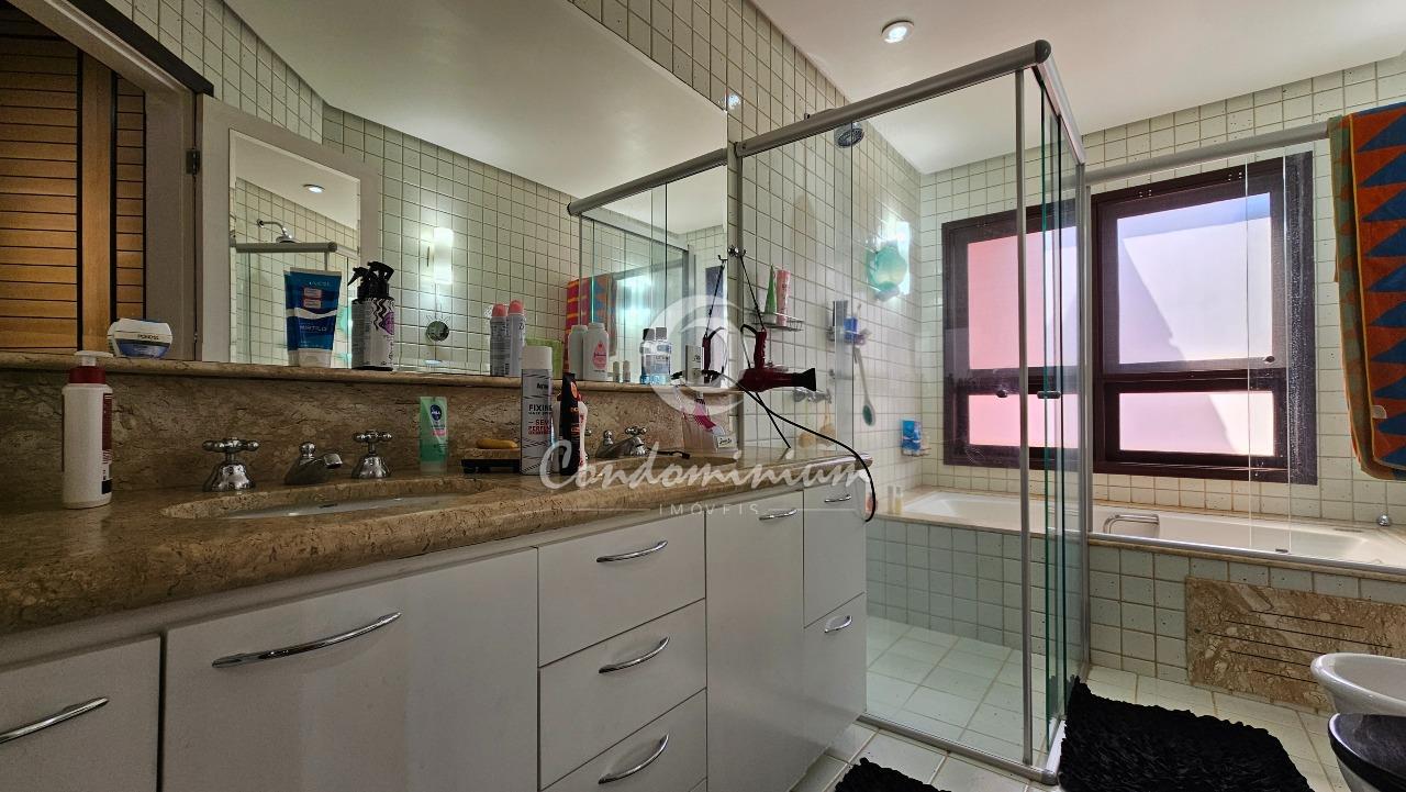 Casa de Condomínio com 4 quartos à venda, 385m² — foto 29 de 44