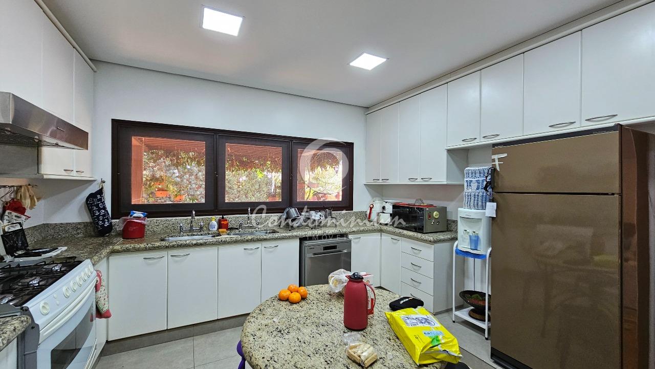 Casa de Condomínio com 4 quartos à venda, 385m² — foto 9 de 44