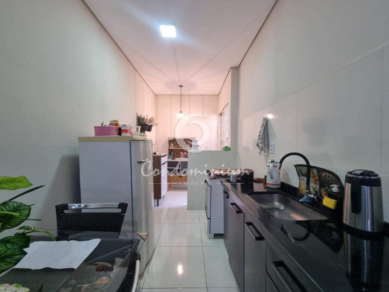 Casa com 3 quartos à venda, 113m² — foto 2 de 15