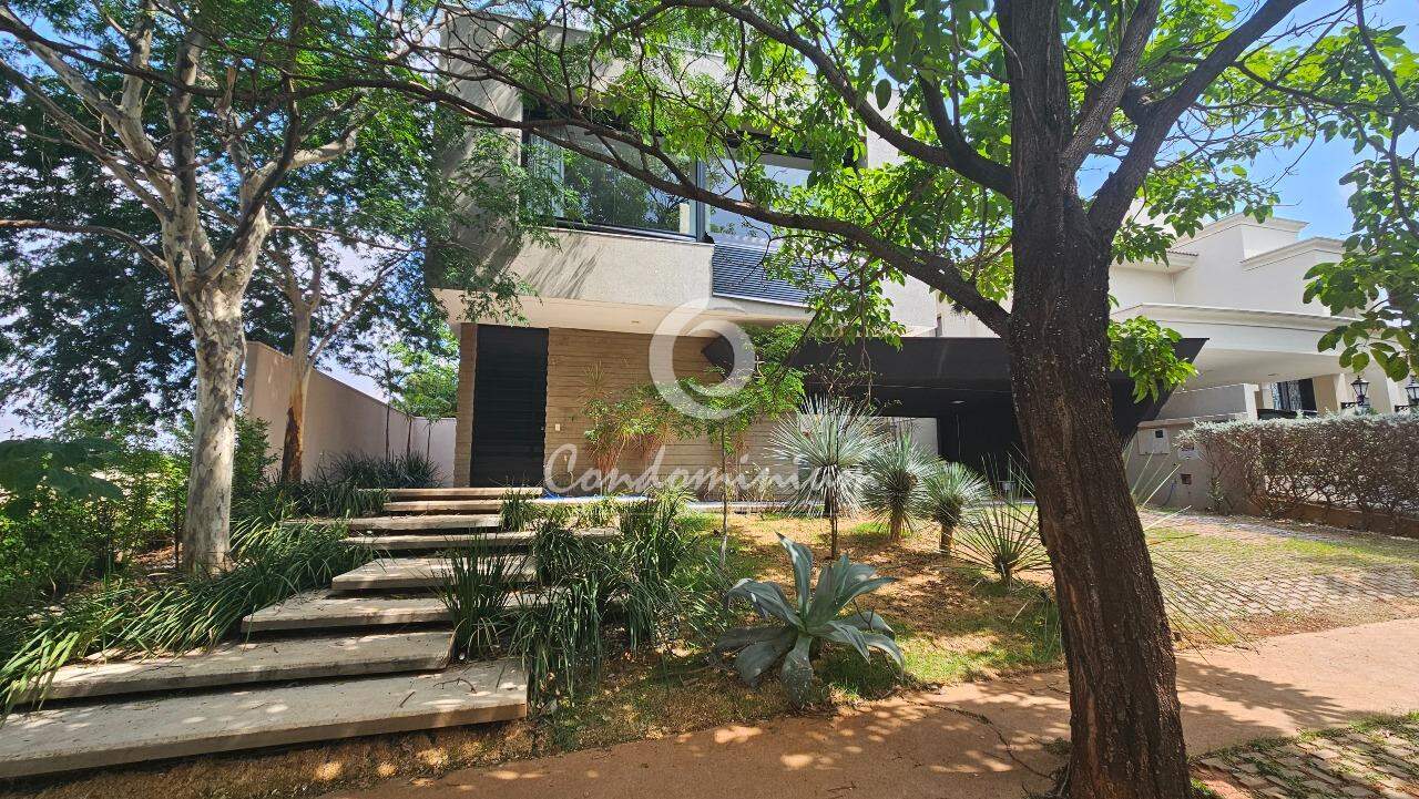 Casa de Condomínio com 4 quartos à venda, 450m² — foto 1 de 55