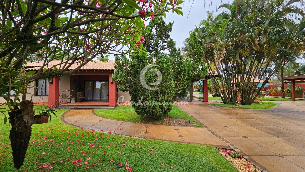Casa de Condomínio com 3 quartos à venda, 650m² — foto 2 de 30
