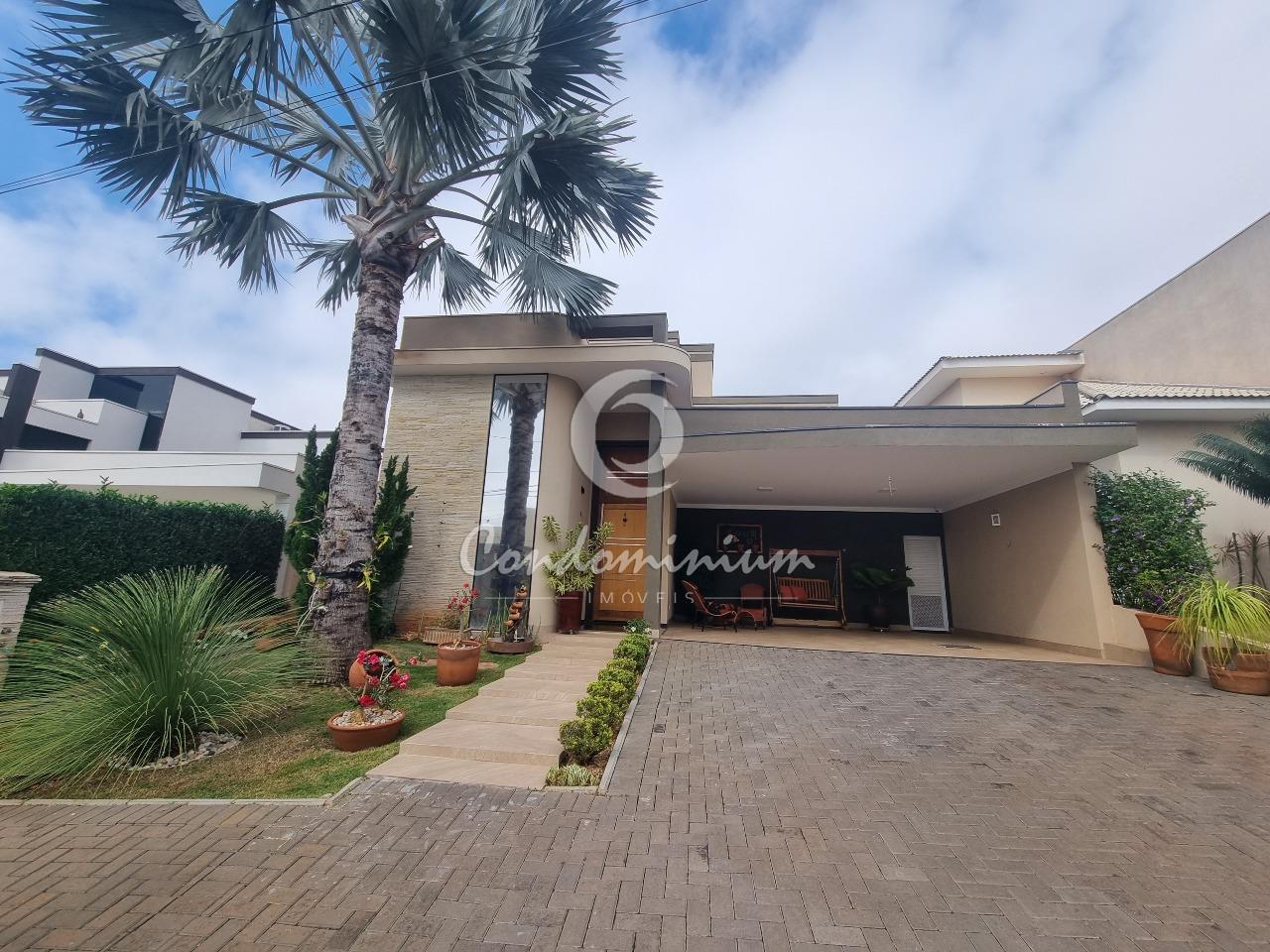 Casa de Condomínio com 3 quartos à venda, 232m² — foto 1 de 33