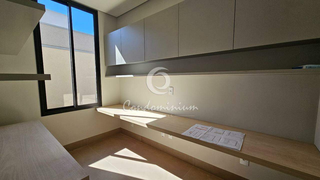 Casa de Condomínio com 3 quartos à venda, 161m² — foto 3 de 26