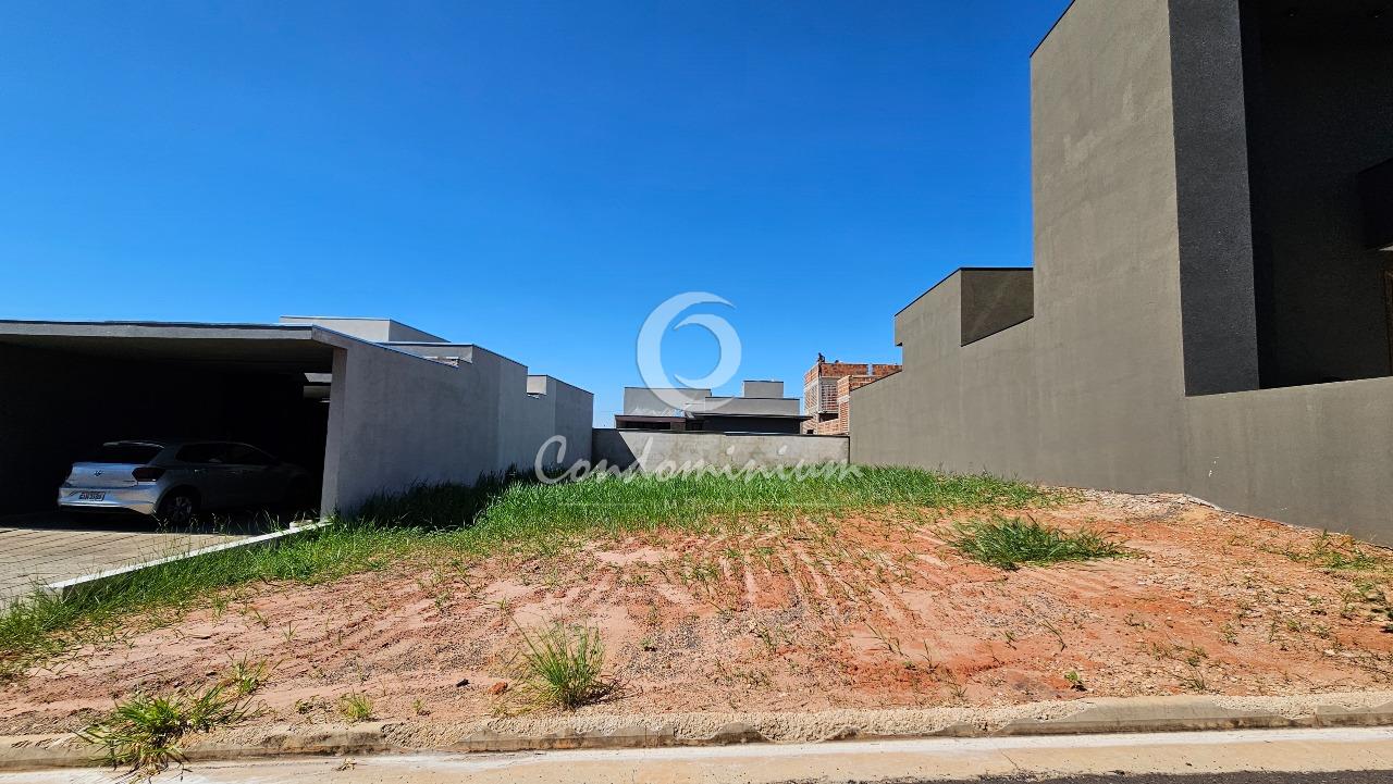 Terreno / Lote / Condomínio  à venda, 264m² — foto 1 de 8