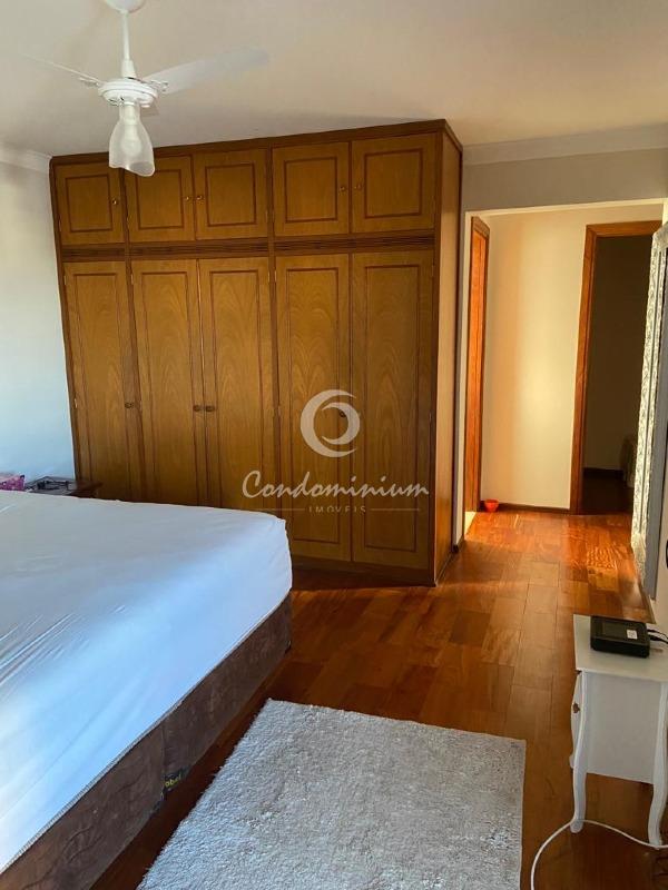 Apartamento com 4 quartos à venda, 240m² — foto 16 de 25