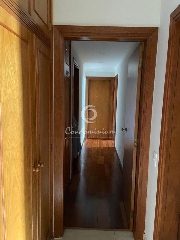 Apartamento com 4 quartos à venda, 240m² — foto 17 de 25