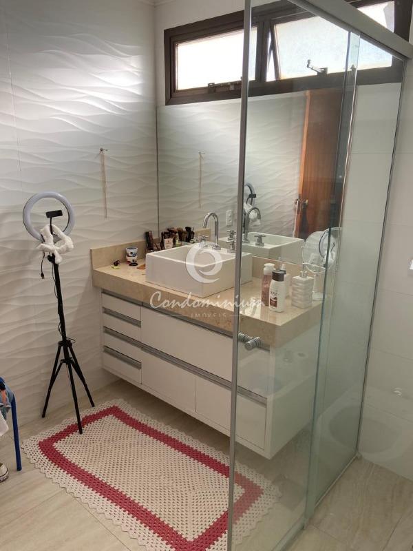 Apartamento com 4 quartos à venda, 240m² — foto 11 de 25