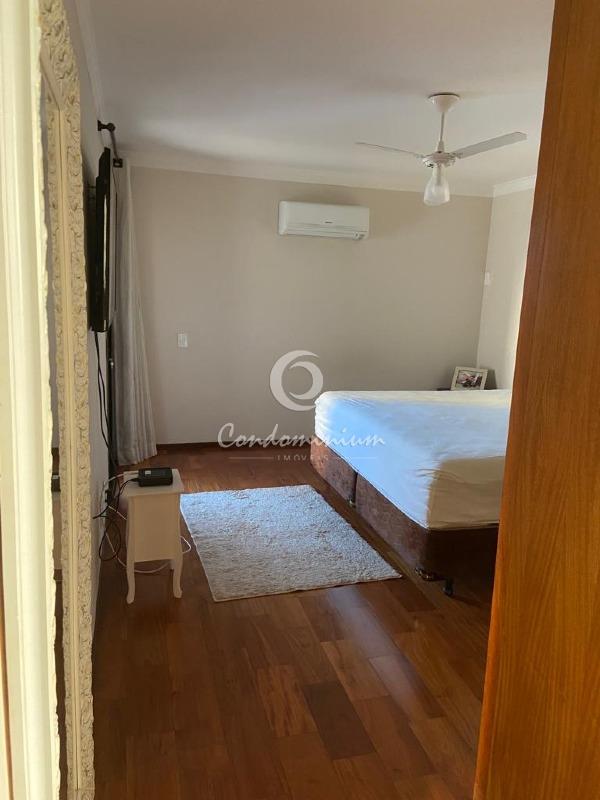 Apartamento com 4 quartos à venda, 240m² — foto 13 de 25