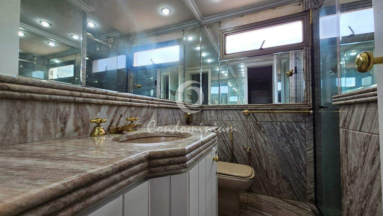 Apartamento com 4 quartos à venda, 231m² — foto 21 de 30