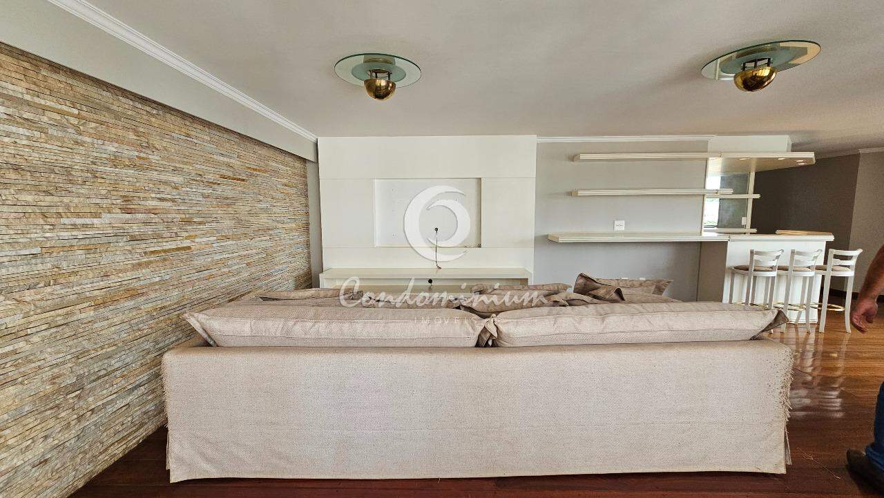 Apartamento com 4 quartos à venda, 231m² — foto 8 de 30
