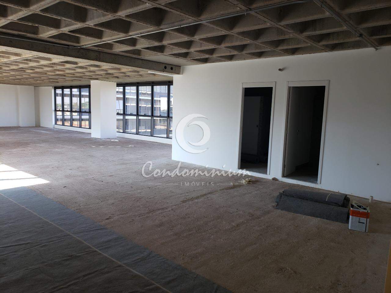 Conjunto Comercial / Sala  à venda, 244m² — foto 2 de 19