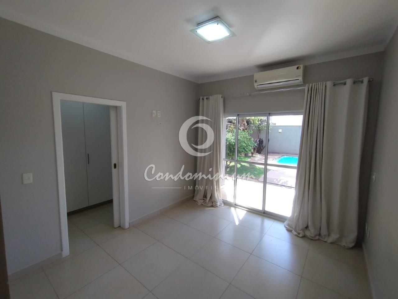 Casa de Condomínio com 3 quartos à venda, 218m² — foto 11 de 25