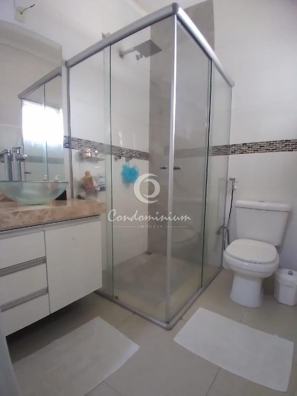 Casa de Condomínio com 3 quartos à venda, 218m² — foto 14 de 25