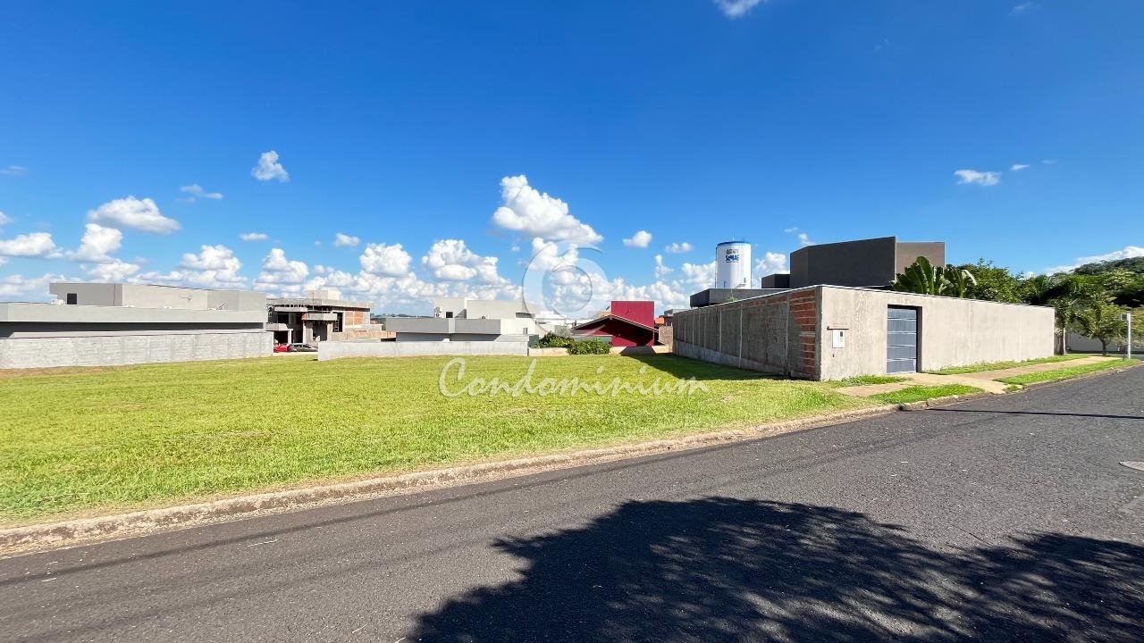 Terreno / Lote / Condomínio  à venda, 502m² — foto 1 de 3