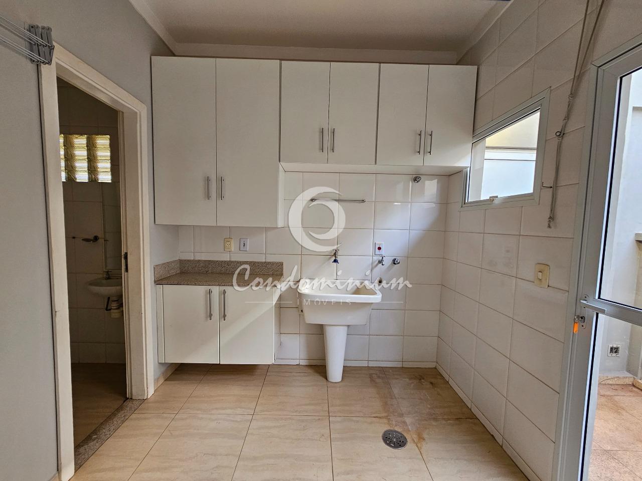 Casa de Condomínio com 3 quartos à venda, 270m² — foto 9 de 25