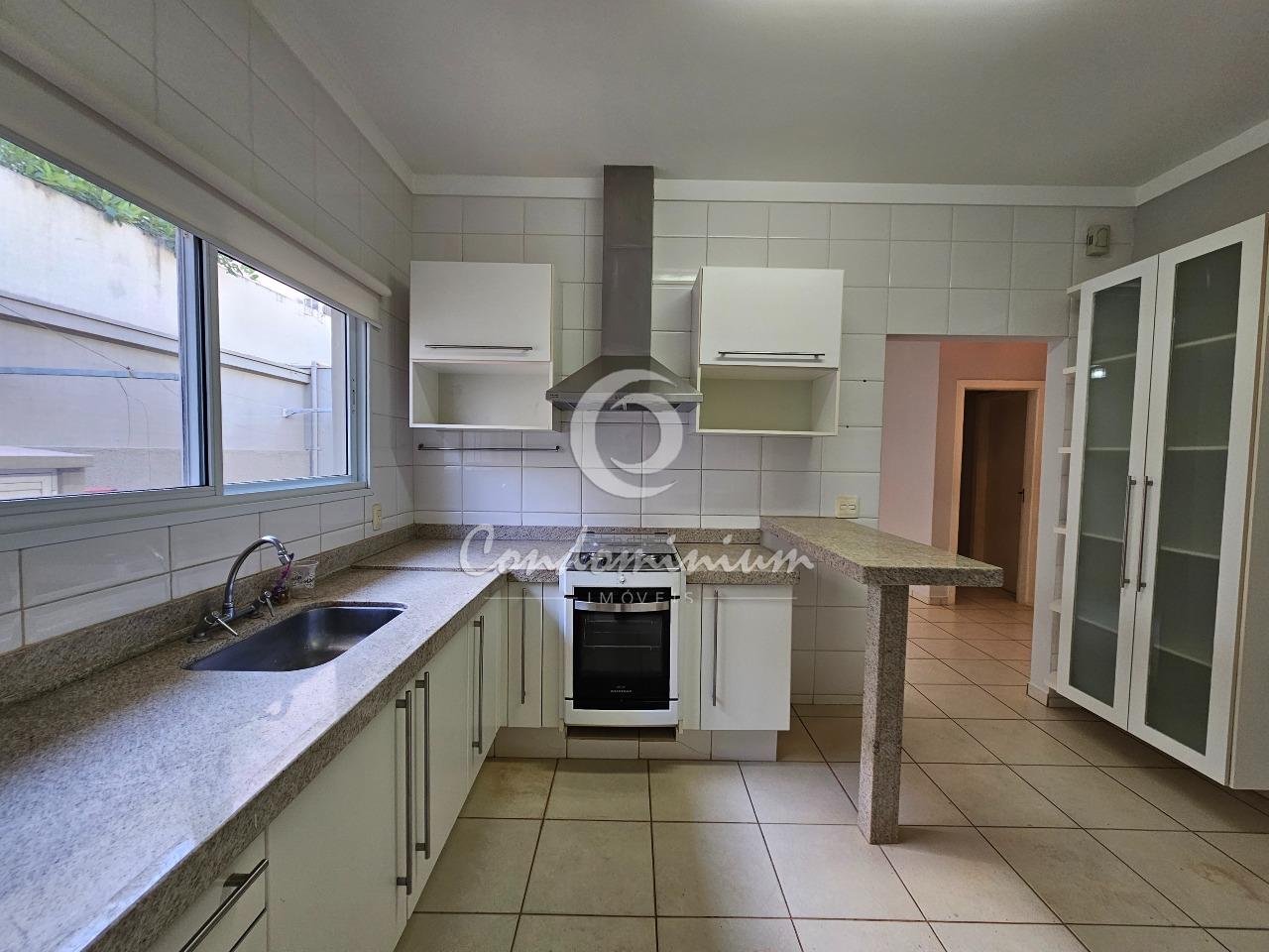 Casa de Condomínio com 3 quartos à venda, 270m² — foto 8 de 25