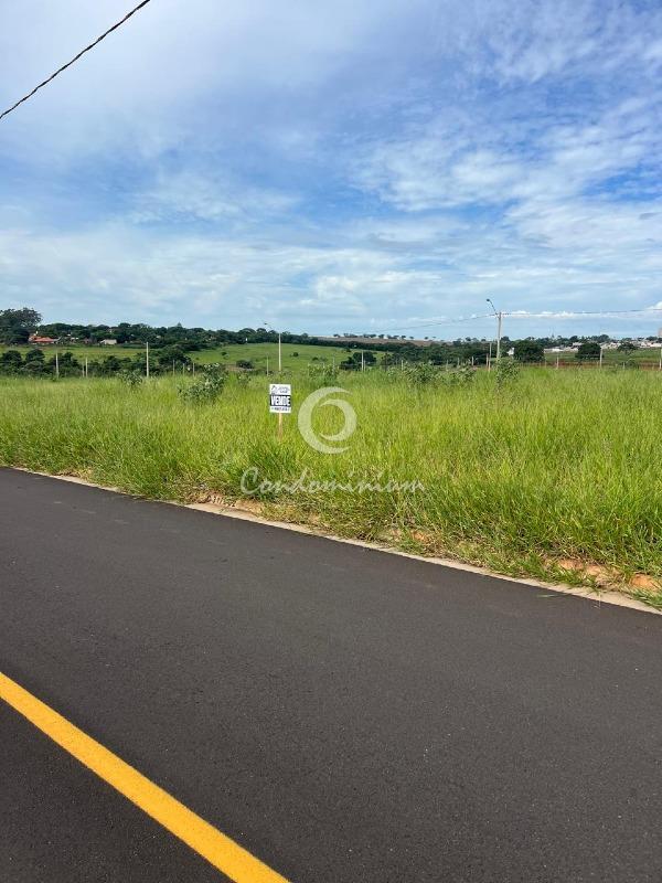Terreno / Lote / Condomínio  à venda, 242m² — foto 2 de 4