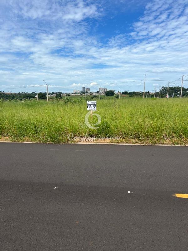 Terreno / Lote / Condomínio  à venda, 242m² — foto 1 de 4