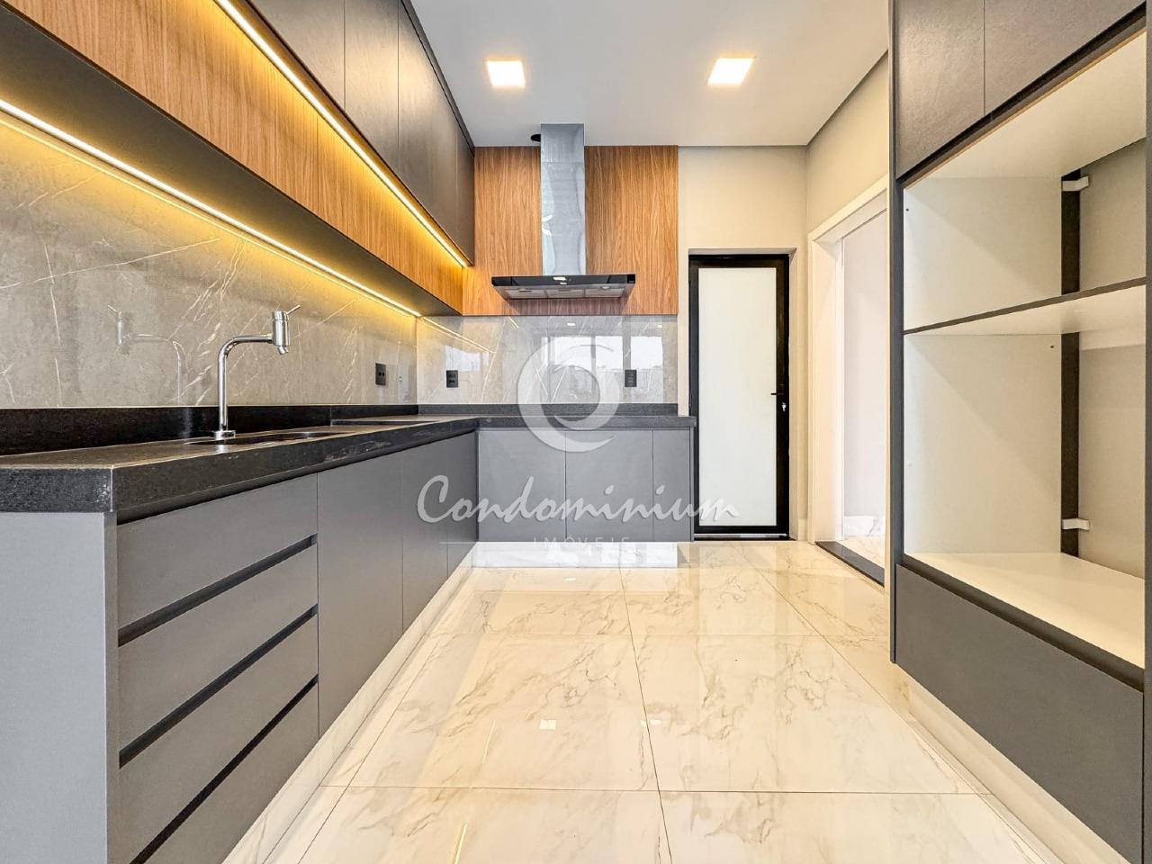 Casa de Condomínio com 3 quartos à venda, 248m² — foto 10 de 21