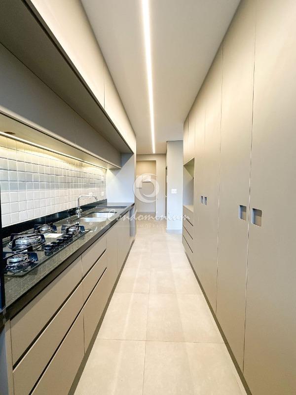 Apartamento com 3 quartos à venda, 123m² — foto 13 de 31