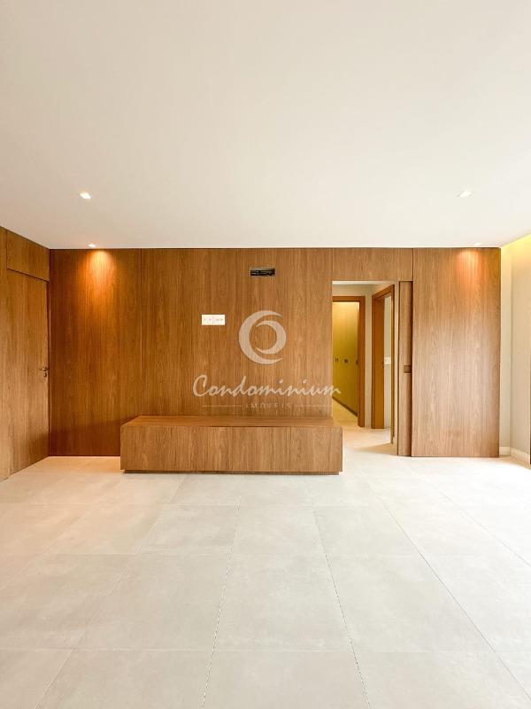 Apartamento com 3 quartos à venda, 123m² — foto 8 de 31