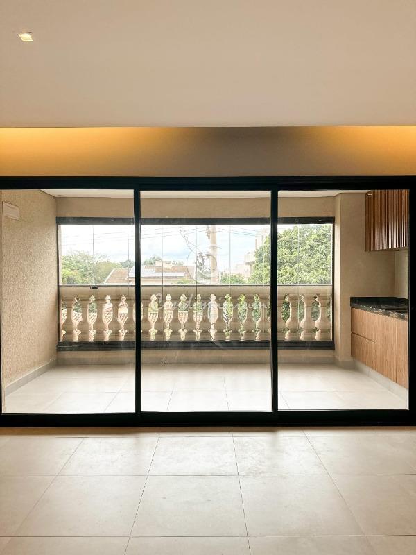 Apartamento com 3 quartos à venda, 123m² — foto 2 de 31