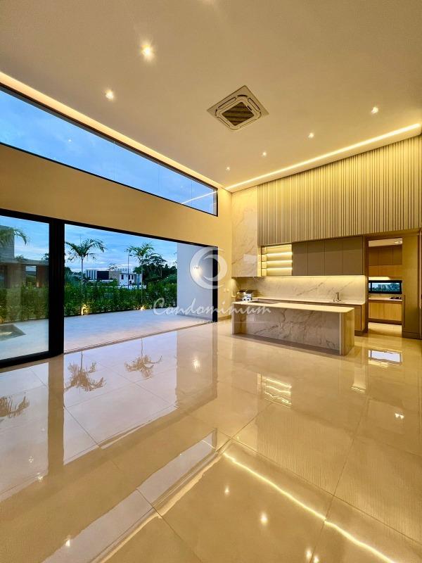 Casa de Condomínio com 4 quartos à venda, 334m² — foto 9 de 42