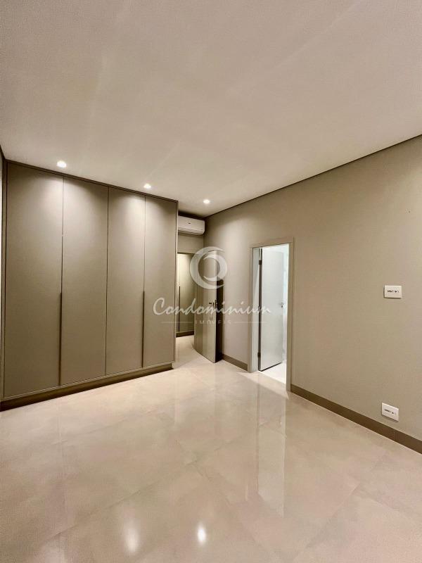 Casa de Condomínio com 4 quartos à venda, 334m² — foto 24 de 42