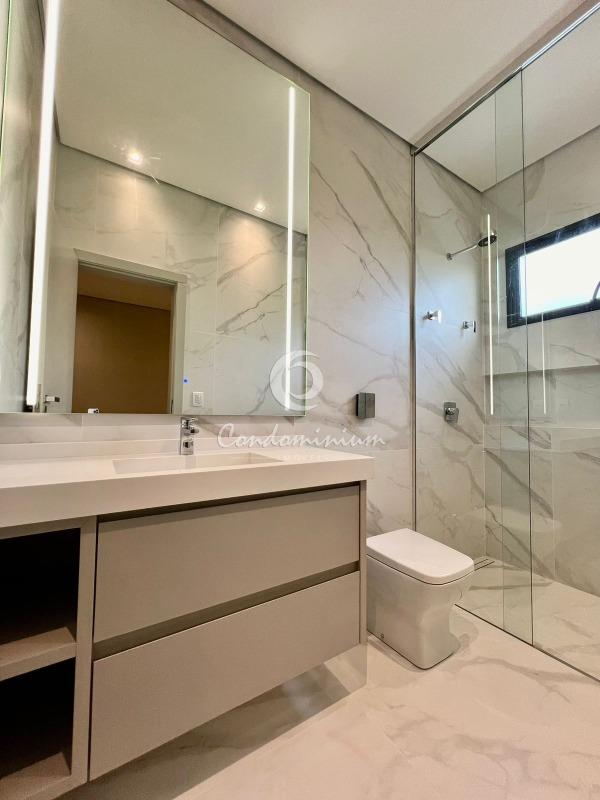 Casa de Condomínio com 4 quartos à venda, 334m² — foto 23 de 42