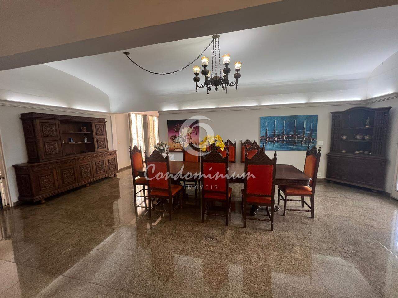Casa com 7 quartos à venda, 556m² — foto 23 de 29