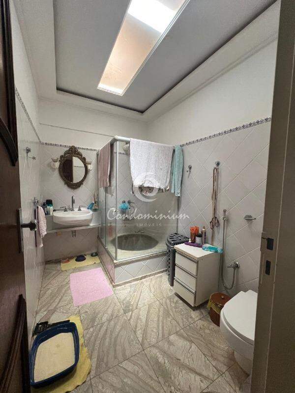 Casa com 7 quartos à venda, 556m² — foto 28 de 29