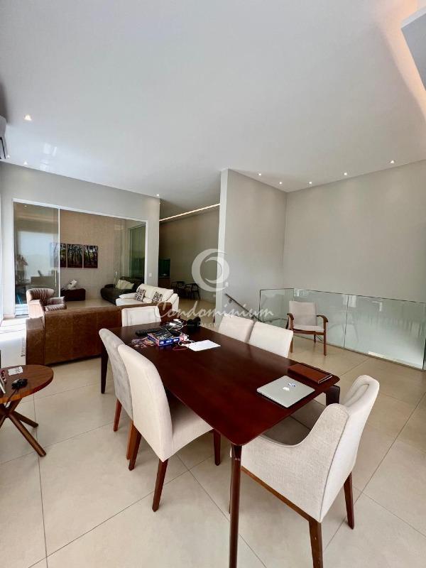 Casa de Condomínio com 3 quartos à venda, 330m² — foto 1 de 24