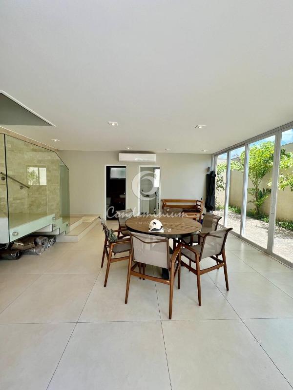 Casa de Condomínio com 3 quartos à venda, 330m² — foto 9 de 24